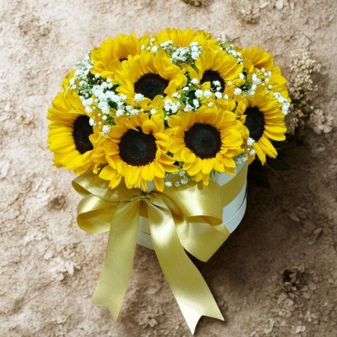 Arranjo na Caixa com Girassois